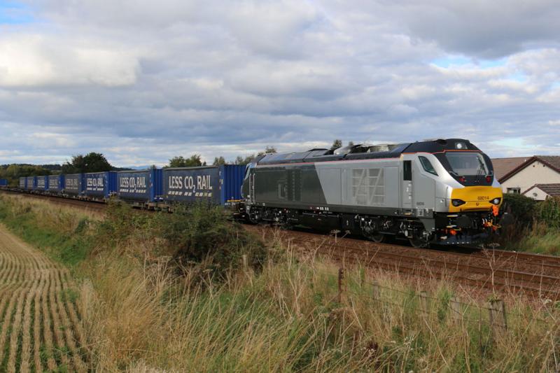 68014_4D47_Inverness_Mossend: Passing Luncarty in the sun Photo of 68014_4D47_Inverness_Mossend