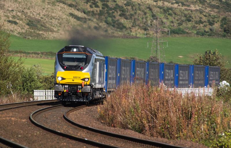68014: 68014 crosses the Earn Viaduct at Forgandenny. 25/09/14. Photo of 68014