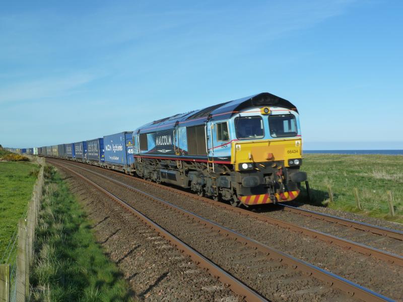 66434 4N83 Easthaven May 2012: Photo of 66434 4N83 Easthaven May 2012