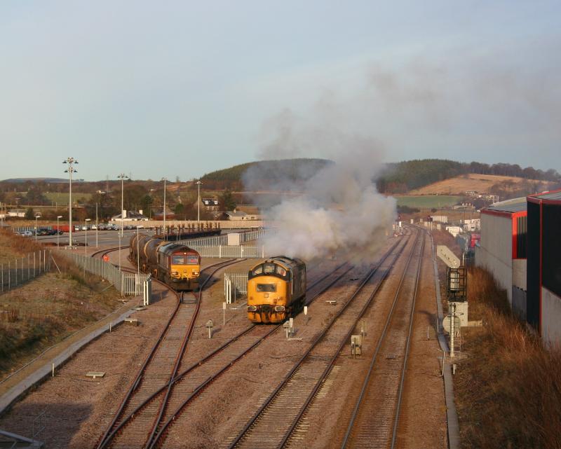 37425 and 66061 Dyce Raiths Farm December 2009: Photo of 37425 and 66061 Dyce Raiths Farm December 2009