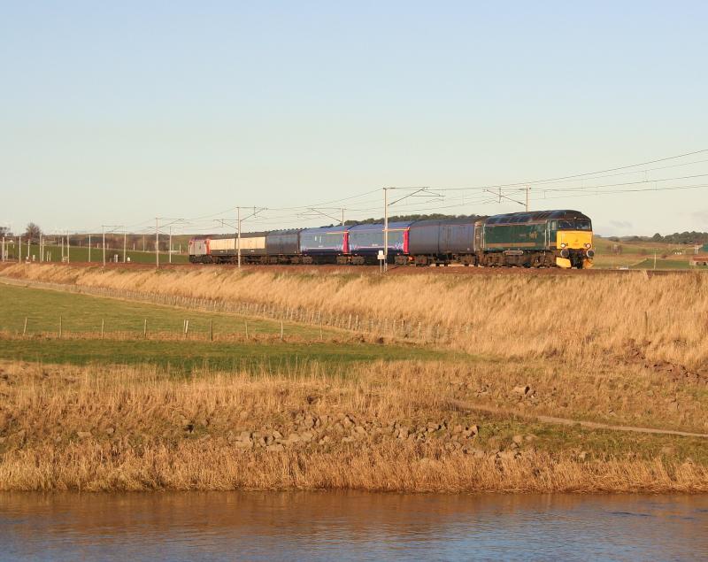 FGW 57603 and VT 57302 Float Viaduct November 2009: Stock move with FGW Mk3's heading south sandwiched between 57's from both First Great Western and Virgin Photo of FGW 57603 and VT 57302 Float Viaduct November 2009