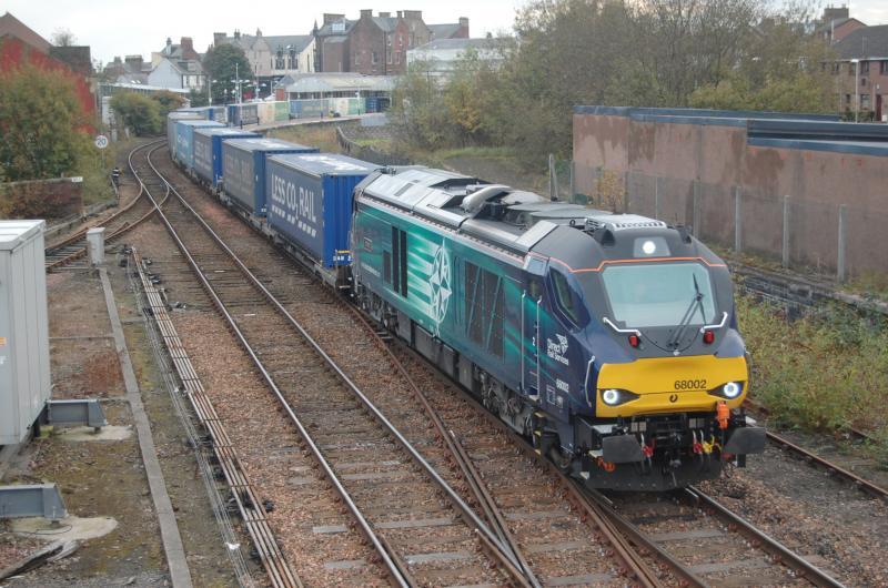 68002 Arbroath: Friday 10th October 2014 sees 68002 Intrepid again working 4A13 Grangemouth - Aberdeen past Arbroath SB. Photo of 68002 Arbroath