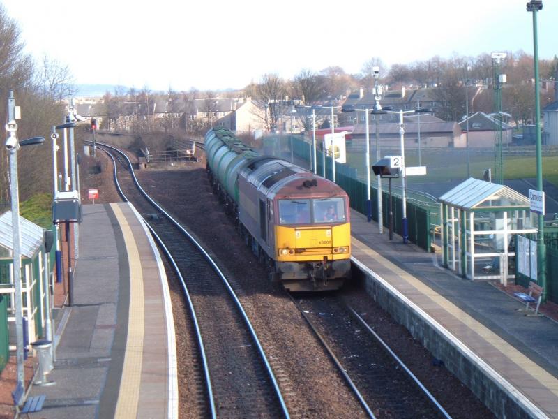 60009 at Camelon with 6D18: Photo of 60009 at Camelon with 6D18