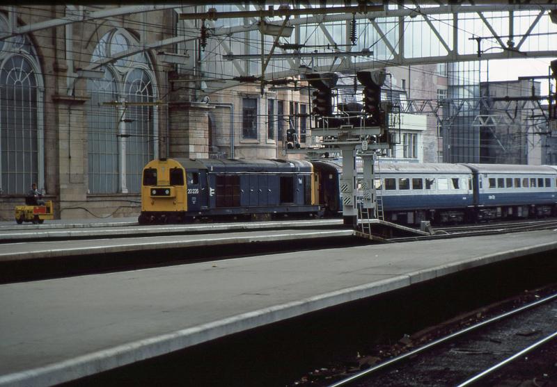 20226: 20226 at Central. Photo of 20226