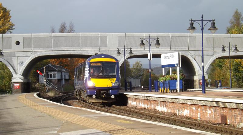 Welcome to Stirling: A south bound 170 arrives in Stirling on a wonderful afterenoon in October 2014. Photo of Welcome to Stirling
