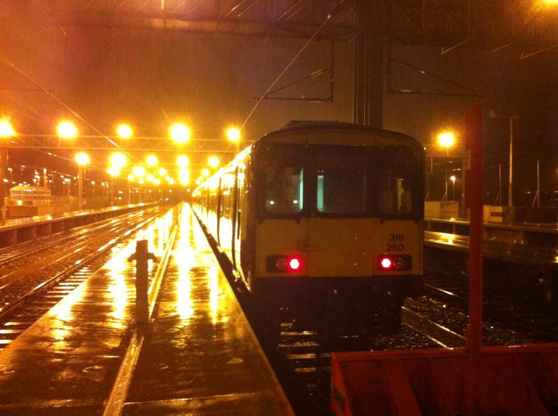 318260 in Bathgate LMD: 318260 stabled in Bathgate LMD on Monday 15/12/14 Photo of 318260 in Bathgate LMD