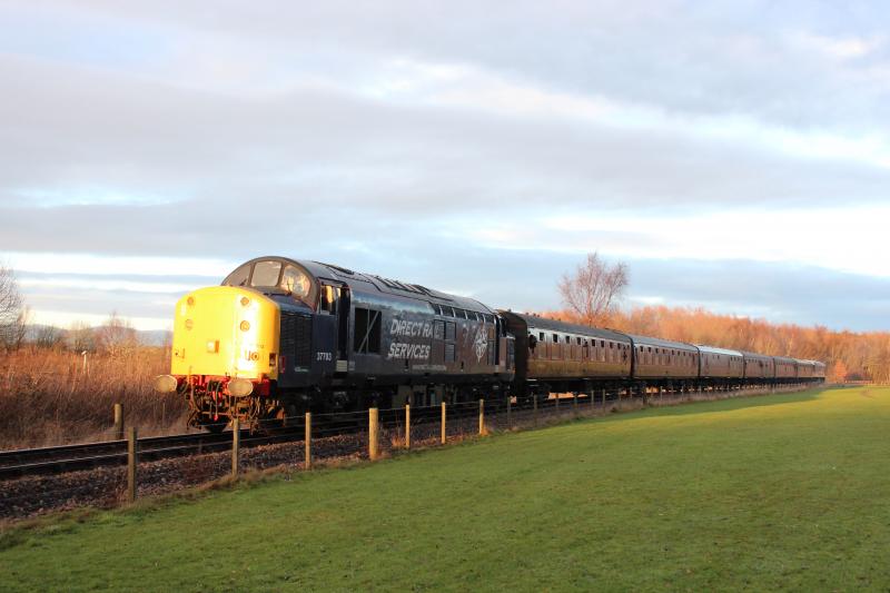 bo ness winter gala: 37703 with the 14.30 service to manual jtn on sat 27/12/14 Photo of bo ness winter gala