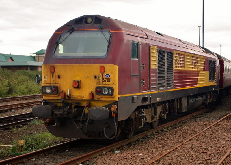 67011 at dundee 28.09.14.: Photo of 67011 at dundee 28.09.14.