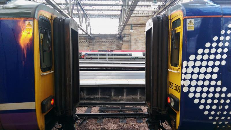 156 454 and 156 509, January 17th, 2015: Photo of 156 454 and 156 509, January 17th, 2015