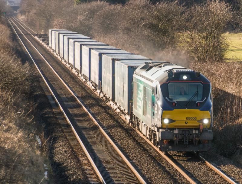 68006: 68006 on 4A13 at Forgandenny. 09/02/15 Photo of 68006