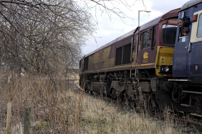 Photo of NEAR END OF GLEN LINE STUB AT ELGIN.jpg