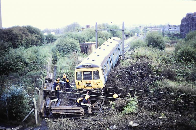 303019: Through the stop block at Hyndland Depot, 20 October 1979 Photo of 303019