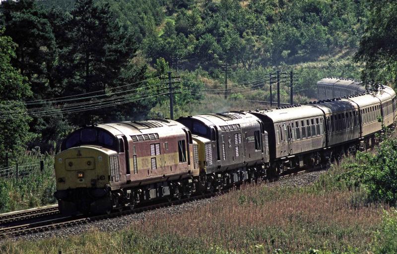 37S HEAD FOR KYLE SEEN AT INSCH.jpg: Photo of 37S HEAD FOR KYLE SEEN AT INSCH.jpg