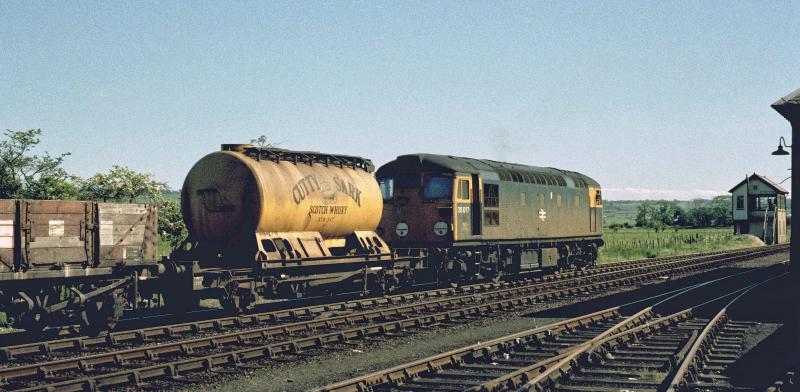 Photo of 26017 DINGWALL JUNE 1977.jpg