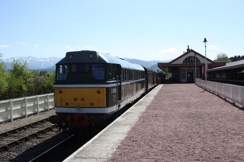 D5862: at Strathspey Railway Photo of D5862
