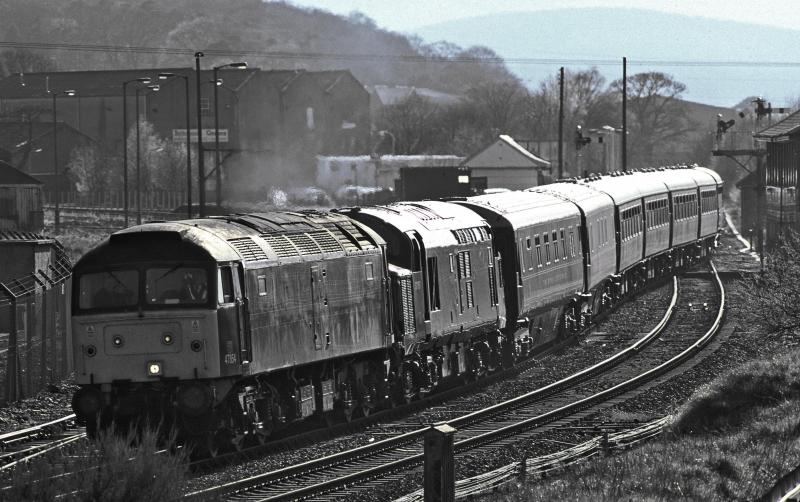 47854-37197 KEITH JUNCTION 23.4.05.jpg: FIRST ROYAL SCOTSMAN OF THE SEASON Photo of 47854-37197 KEITH JUNCTION 23.4.05.jpg