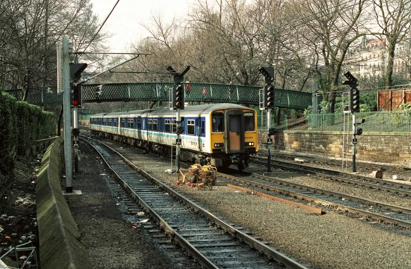 17.3.90 PRINCESS STREET GARDENS (17).jpg: Photo of 17.3.90 PRINCESS STREET GARDENS (17).jpg