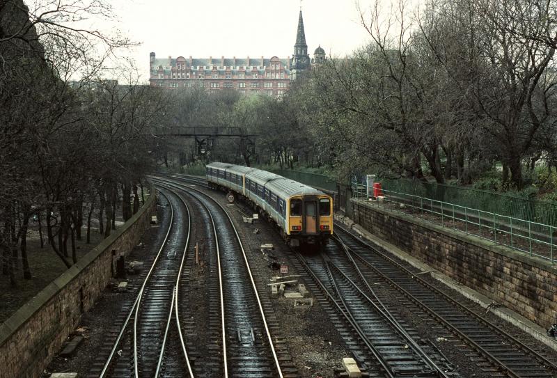 17.3.90 PRINCESS STREET GARDENS (10).jpg: Photo of 17.3.90 PRINCESS STREET GARDENS (10).jpg