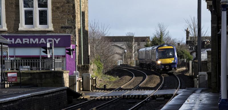 170451 BROUGHTY FERRY.jpg: Photo of 170451 BROUGHTY FERRY.jpg