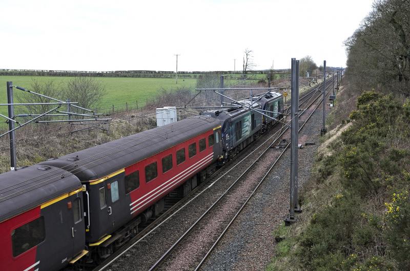 68006 AND 68004 HEAD NORTH AT QUINTINSHILL BRIDGE 13.MARCH 2014 B.jpg: Photo of 68006 AND 68004 HEAD NORTH AT QUINTINSHILL BRIDGE 13.MARCH 2014 B.jpg
