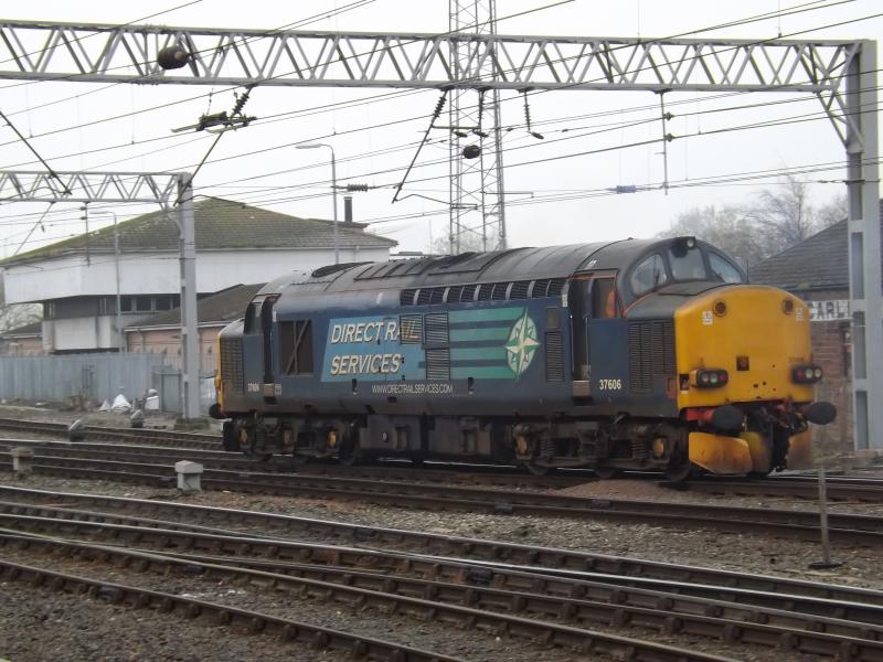DRS 37606: 18th March DRS 37606 southbound @ 0810 kingmoor yard to Sellafield through platform 1 Carlisle. Photo of DRS 37606