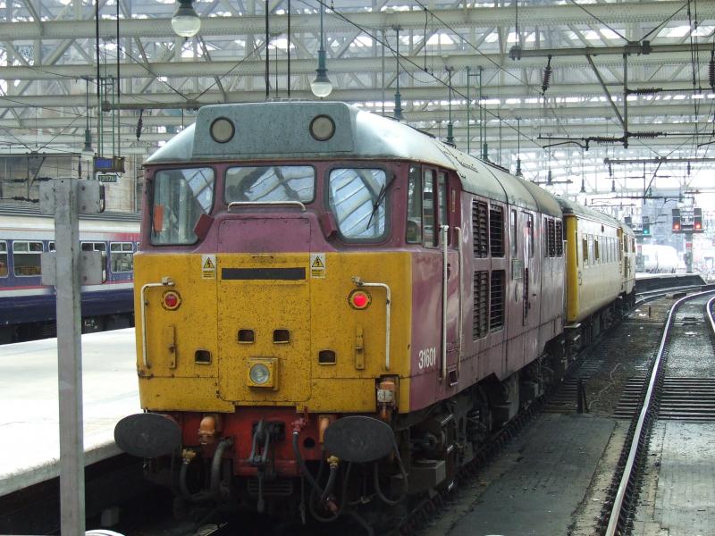 Ped at Glasgow Central 1: 31601 at Glasgow Central on 22nd May with 1Q08 Photo of Ped at Glasgow Central 1