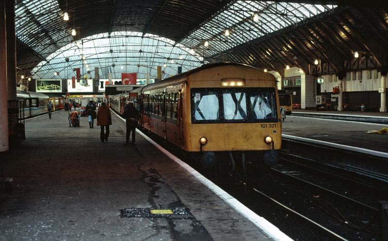 16.03 QUEEN STREET TO ARBROATH EARLY FEB 1990.jpg: Photo of 16.03 QUEEN STREET TO ARBROATH EARLY FEB 1990.jpg
