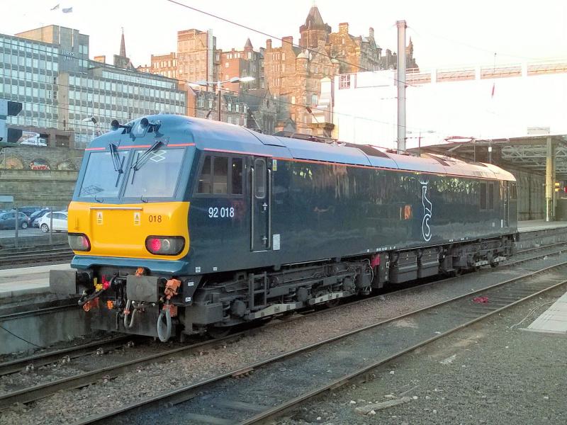 92018 in the Motorail bay at Waverley 01/04/15: Having worked the first Serco Caledonian Sleeper operated 1S25. Photo of 92018 in the Motorail bay at Waverley 01/04/15