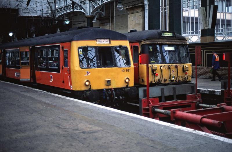 THE OLD ORDER 31.8.98 GLASGOW CENTRAL.jpg: Photo of THE OLD ORDER 31.8.98 GLASGOW CENTRAL.jpg