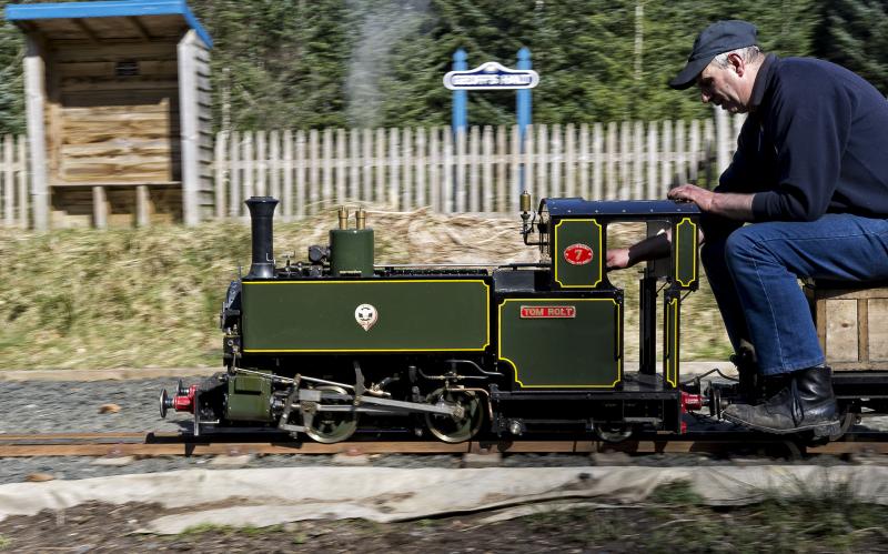 WESTER PICKSTON RAILWAY EASTER SUNDAY 2015 (5).jpg: Photo of WESTER PICKSTON RAILWAY EASTER SUNDAY 2015 (5).jpg