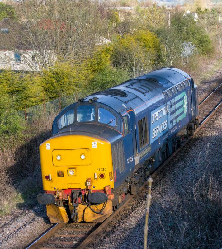 37425: 37425 passes Bridge of Earn. 12/04/15 Photo of 37425