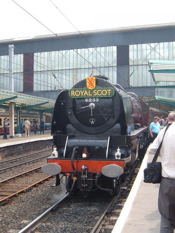 6233 DUCHESS OF SUTHERLAND: A few weeks ago at Carlisle recalling the days when this was a truly everyday sight. Photo of 6233 DUCHESS OF SUTHERLAND