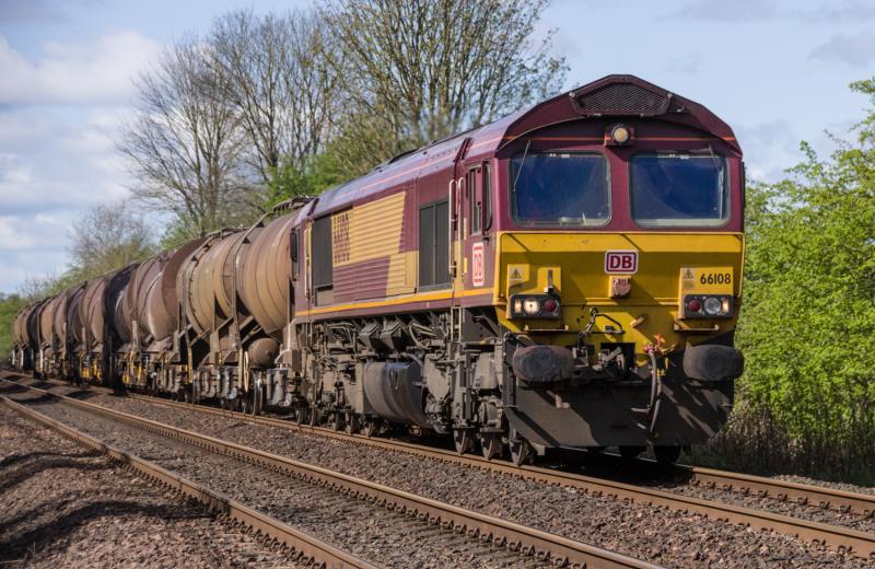 66108: 66108 0n 6A32 today passing Forgandenny. 25/04/15 Photo of 66108