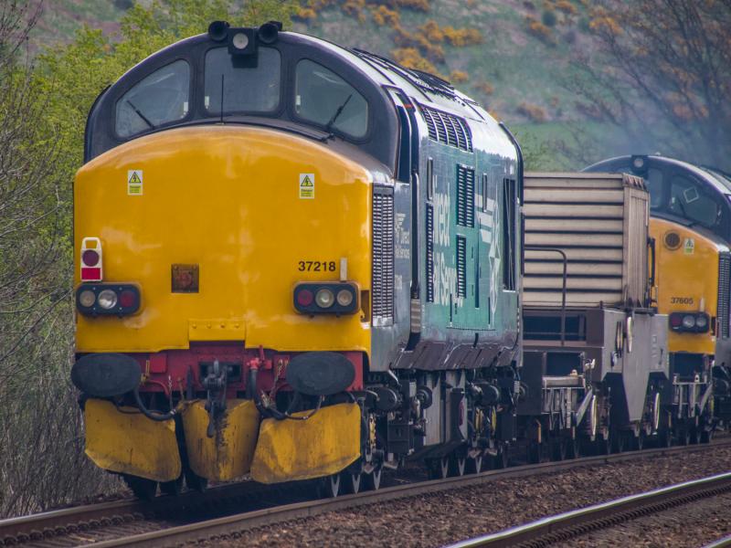 37218: On the rear of the flasks today. 30/04/15 Photo of 37218