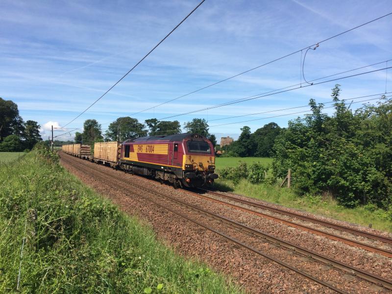 67004 Bins Redhouse Castle:
67004 on the Powderhall to Oxwellmains loaded rubbish trip passes Redhouse Castle in May 2014 Photo of 67004 Bins Redhouse Castle