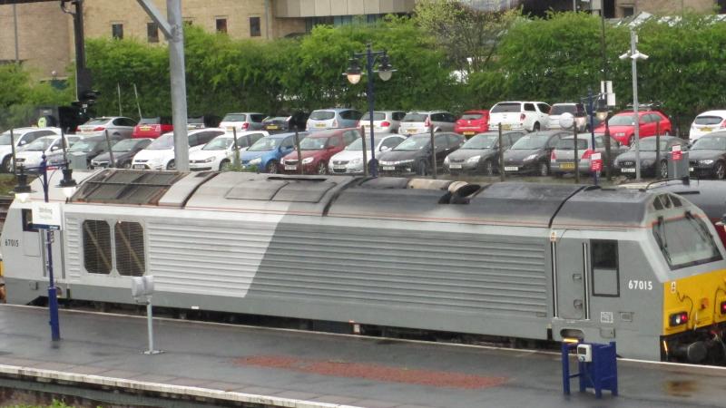 grey day, grey 67 Stirling 5 May 2015: Grey liveried Class 67 #67015 running round GB8 consist at Stirling on 5 May 2015 Photo of grey day, grey 67 Stirling 5 May 2015
