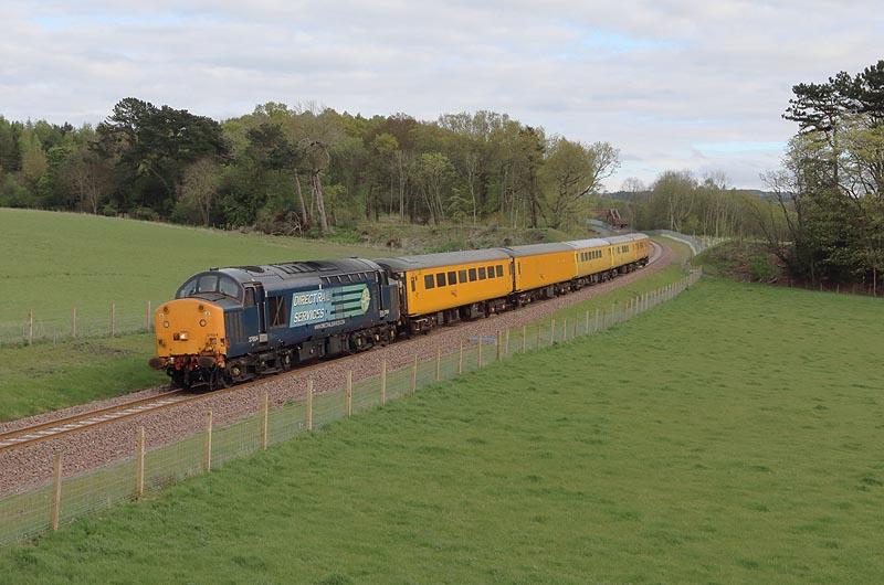 37604 at Arniston: 37604 approaching Redheugh Farm, Arniston on the evening of 13th May 2015 Photo of 37604 at Arniston