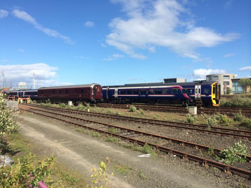 Royal Scotsman Mark 3 Dundee Yard: Photo of Royal Scotsman Mark 3 Dundee Yard