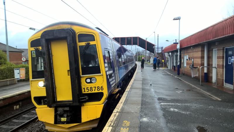 158 786 At Bellshill: Photo of 158 786 At Bellshill