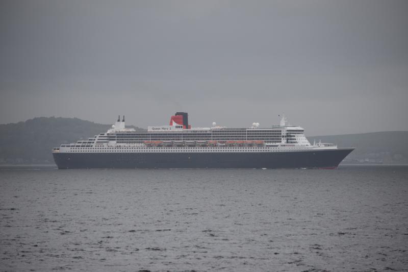 Queen Mary 2 on the Clyde: Seen from Skelmorlie about 06:00, with Rothesay in the murk beyond Photo of Queen Mary 2 on the Clyde