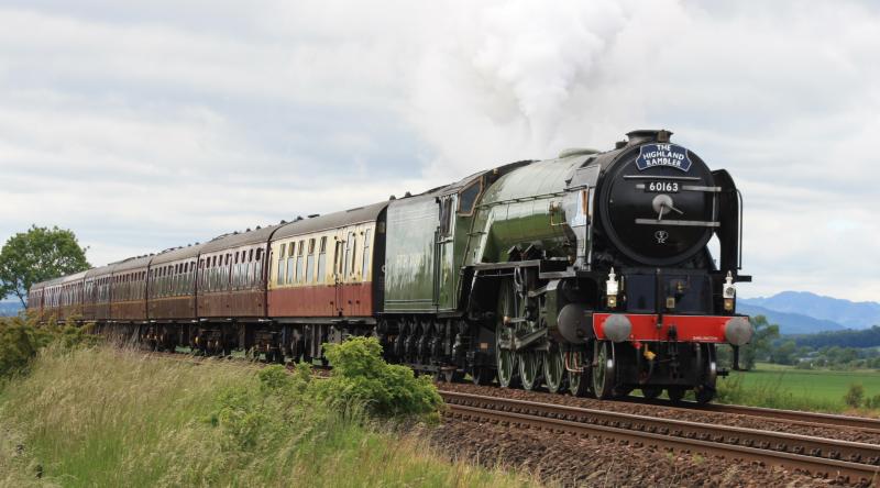 Highland Rambler: HIGHLAND RAMBLER TAKING IT EASY HEADING FOR FORTEVIOT WITH STEAM TO SPARE. Photo of Highland Rambler