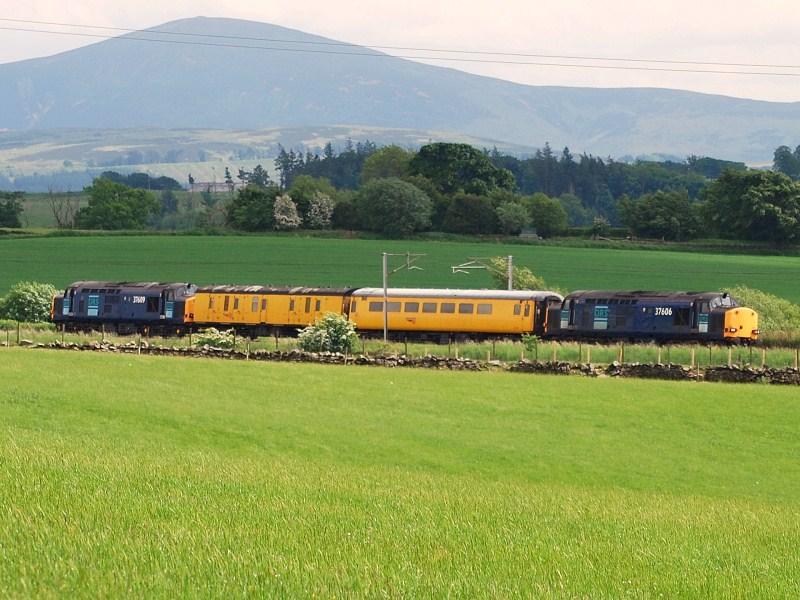 DRS 37's going to Mossend: DRS 37609/606 heads to Mossend with the NR test train Photo of DRS 37's going to Mossend