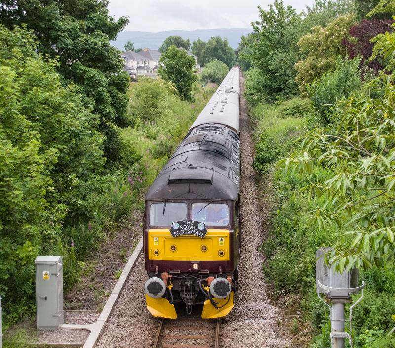 47854 The Royal Scotsman: 47854 passes the site of Bridge of Earn station. 10/07/15. Photo of 47854 The Royal Scotsman