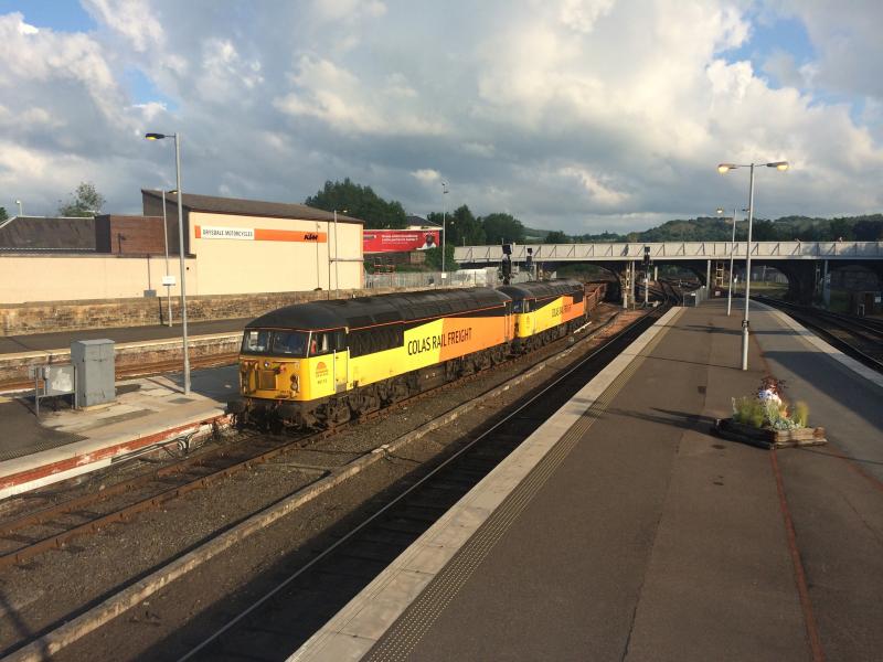 56078 56113 6K10 Perth 040715 : 56s at Perth on Millerhill to Milburn Jn spoil train Photo of 56078 56113 6K10 Perth 040715