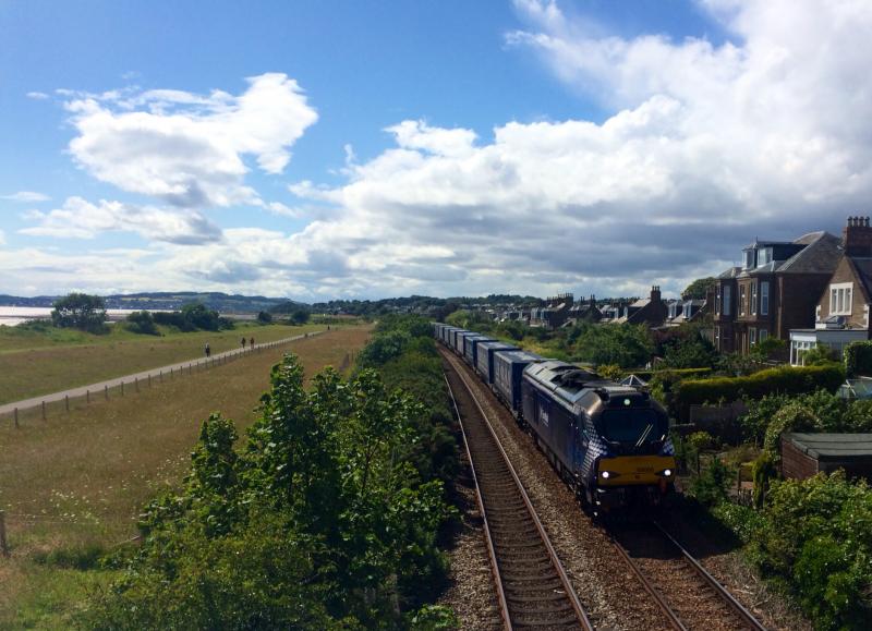 68006 4A13 230715 Monifieth : ScotRail on the freight to Aberdeen hurries through Monifieth Photo of 68006 4A13 230715 Monifieth