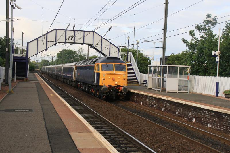 47815 on 1B26: 47815 on 1B26 Carstairs to Edinburgh passing through Slateford station on 10/08/2015 Photo of 47815 on 1B26