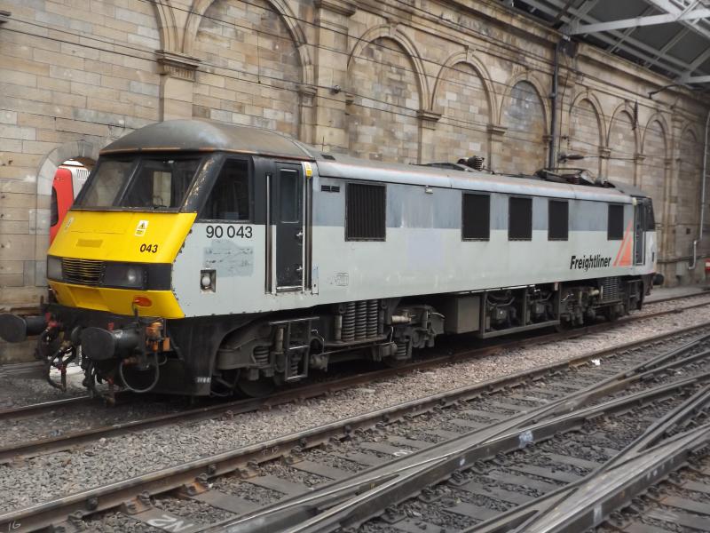 90043: in need of a lick of paint? Photo of 90043