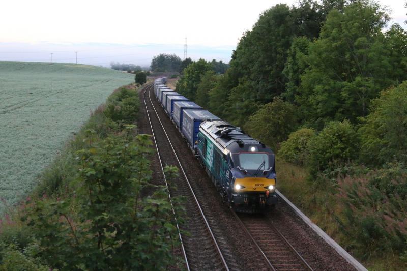 4H47 - 68001: Passing through Luncarty @ 0635 Photo of 4H47 - 68001