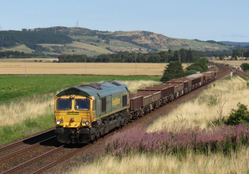 66619 - 6K30 NEWTONHIL - MOSSND DY: Passing Forteviot in the sun Photo of 66619 - 6K30 NEWTONHIL - MOSSND DY