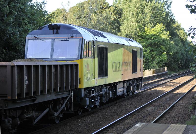 Tug 85 Crosses White Cart: 60085 is about to cross the White Cart as it Passes through Pollokshaws West Station on a Dumfries - Carlisle NY Engineers return working 6th Sept 2015 Photo of Tug 85 Crosses White Cart